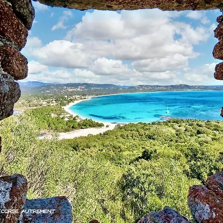Charmante A Porto-vecchio Avec Vue Sur La Montagne. *